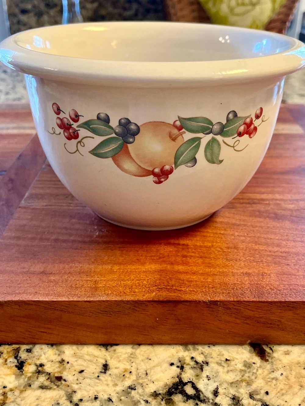 Vintage Corning Corelle CoordinateFruit of Abundance 1 Qt Stoneware Mixing Bowl